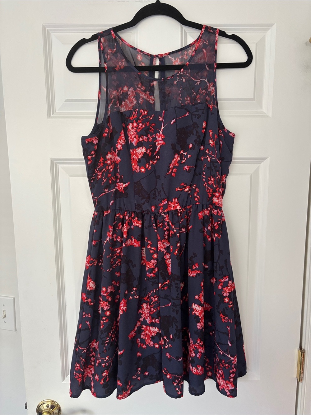 Guess Tasha dress in Sakura blue and pink floral size 10 ASO Teen Wolf